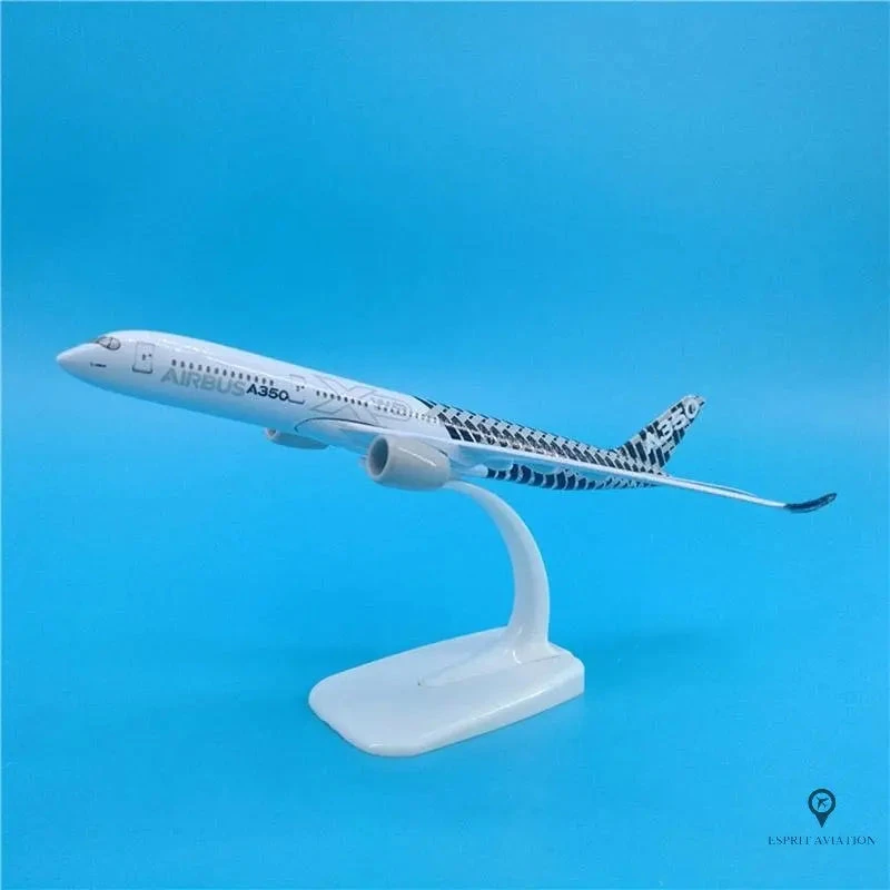 Maquette 1/300 A350 3 Maquette 1/300 A350