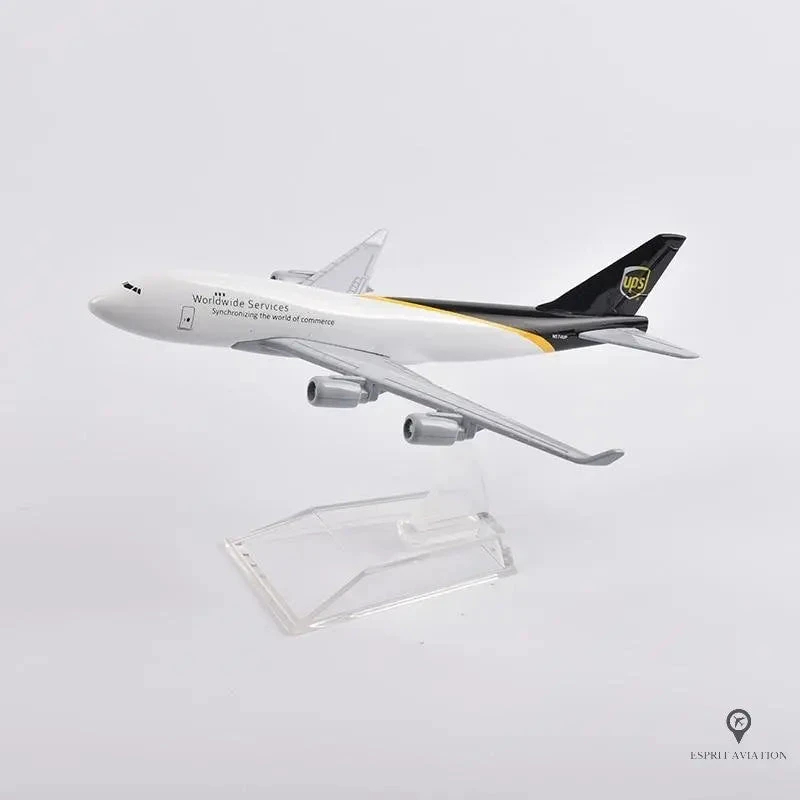 Maquette Avion UPS Airbus A380 4 Maquette Avion UPS Airbus A380 – Image 2