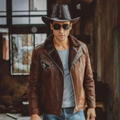 Veste Aviateur Homme<br /> Vachette Marron 10 Veste Aviateur Homme<br /> Vachette Marron -Esprit Aviation Veste Aviateur Homme br Vachette Marron Esprit Aviation 1677215297